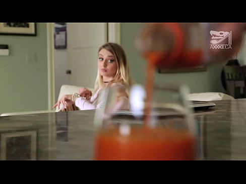 ❤️ နို့ကြီးကြီးနှင့် တင်းကြပ်သော စောက်ပတ်ရှိသော ကောင်မလေးသည် အရှုံးသမားထံမှ ကြက်ရသော်လည်း အလွန်မာကျောသည်။ Fuck video ကျွန်ုပ်တို့တွင် my.pornpk.ru%